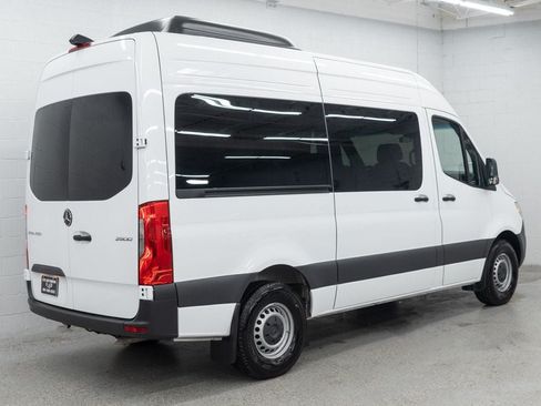 Used 2025 Mercedes-Benz Sprinter 2500 image 6