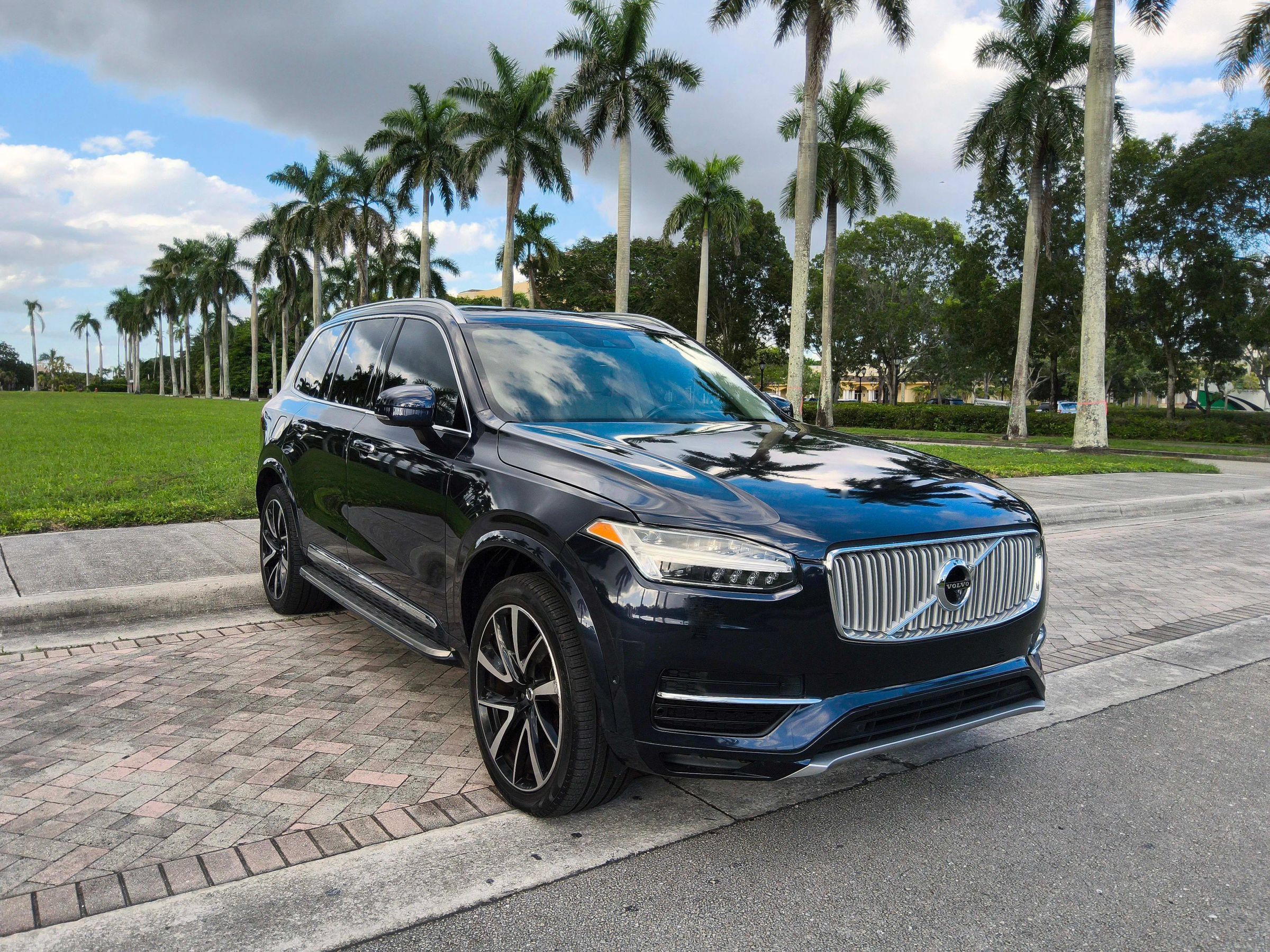 Used 2019 Volvo XC90 T6 Inscription w/ Advanced Package AWD/4WD image 1