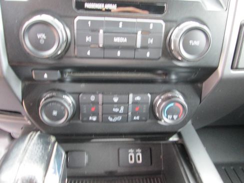 Used 2016 Ford F150 XLT w/ Equipment Group 302A Luxury AWD/4WD image 60