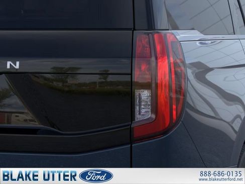 New 2026 Ford Expedition Active image 21