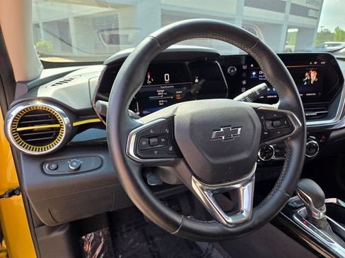 Used 2024 Chevrolet Trax ACTIV w/ Driver Confidence Package FWD image 10