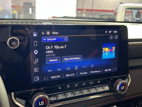 Used 2026 Chevrolet Colorado Z71 AWD/4WD image 18