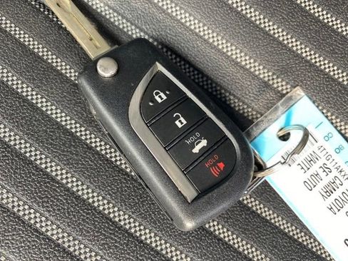 Used 2023 Toyota Camry SE image 22