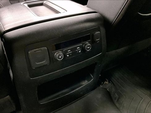 Used 2020 GMC Yukon SLT image 31