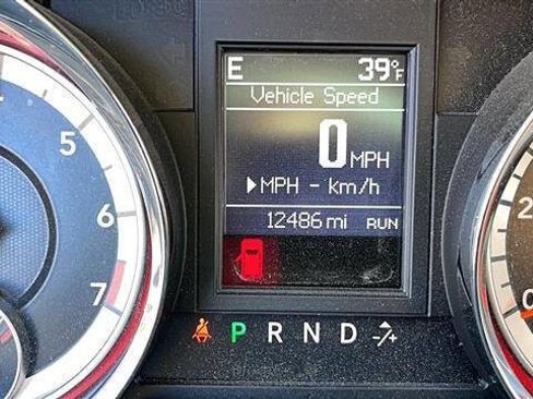 Used 2016 Dodge Grand Caravan SXT w/ Rear Park Assist Package image 7