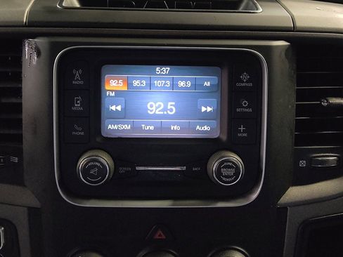 Used 2018 RAM 1500 Express RWD image 25