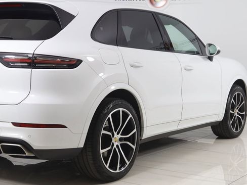 Used 2020 Porsche Cayenne AWD/4WD image 55