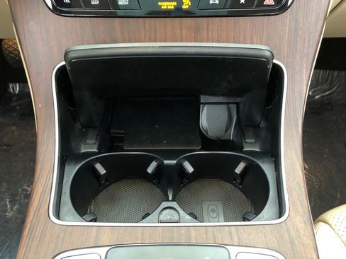 Used 2022 Mercedes-Benz GLC 300 4MATIC image 30