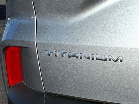 Used 2021 Ford Escape Titanium w/ Titanium Elite Package image 10