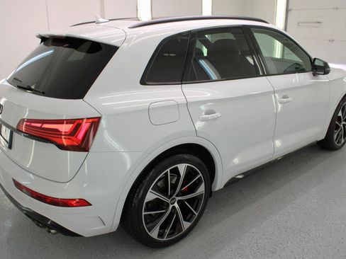 Used 2023 Audi SQ5 Premium Plus w/ Premium Plus Package AWD/4WD image 9