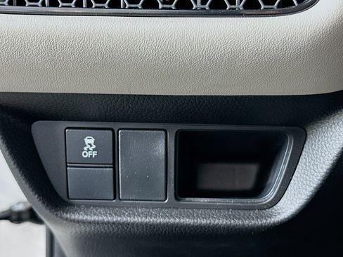 Used 2024 Honda HR-V EX-L image 17