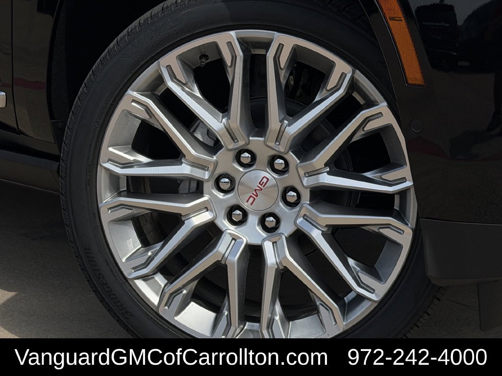 New 2027 GMC Yukon Denali w/ Denali Reserve Package AWD/4WD image 9