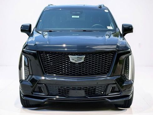 New 2026 Cadillac Escalade ESV V AWD/4WD image 9