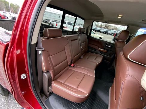 Used 2018 Chevrolet Silverado 1500 High Country image 20
