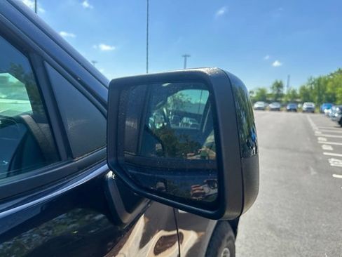 Used 2022 Chevrolet Silverado 1500 RST AWD/4WD image 11