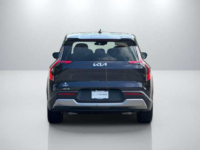 Certified 2026 Kia EV9 Light RWD image 7