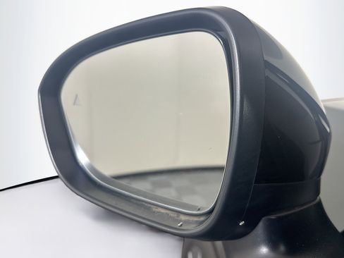 Used 2023 Nissan Ariya FWD image 16