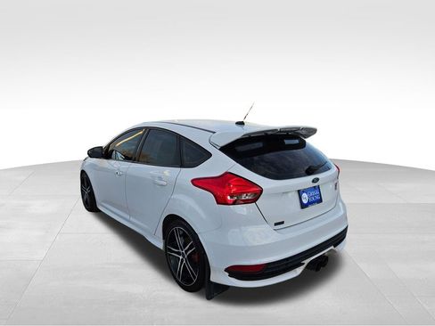 Used 2018 Ford Focus ST image 8