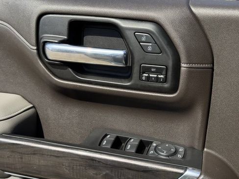 Used 2020 Chevrolet Silverado 1500 LTZ w/ LTZ Plus Package AWD/4WD image 25