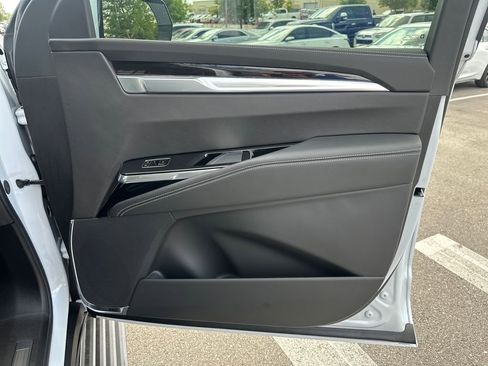 New 2026 Cadillac Escalade Luxury w/ LPO, Floor Liner Package AWD/4WD image 41