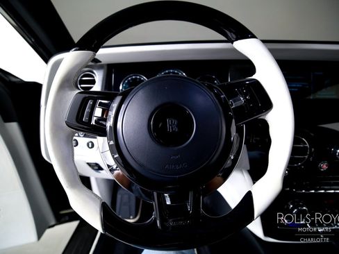 Used 2018 Rolls-Royce Phantom Sedan RWD image 15