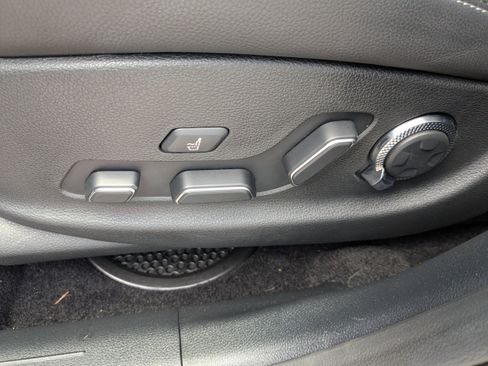 Used 2024 Genesis GV70 3.5T Sport image 19