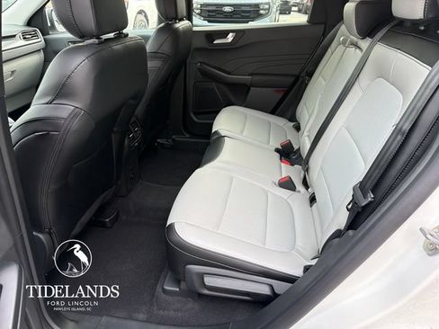 New 2026 Ford Escape SE FWD image 28