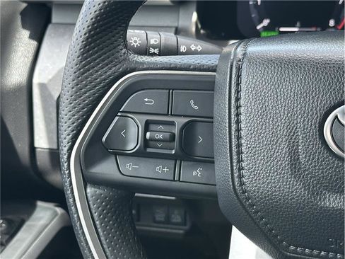 Used 2024 Toyota Tacoma 4x4 Double Cab Hybrid image 21