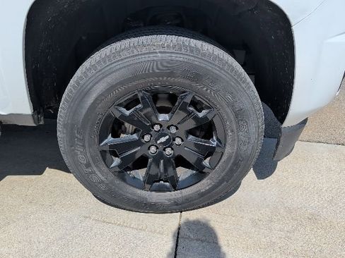 Used 2018 Chevrolet Colorado W/T w/ WT Convenience Package image 9