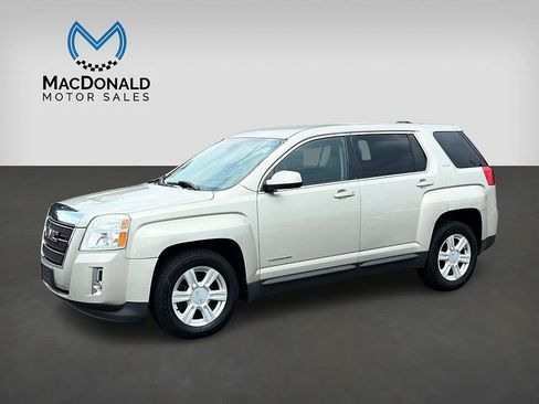 Used 2015 GMC Terrain SLE AWD/4WD image 1