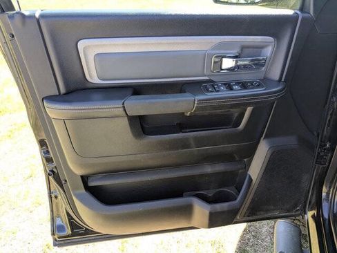 Used 2018 RAM 2500 Power Wagon w/ Leather & Luxury Group image 12