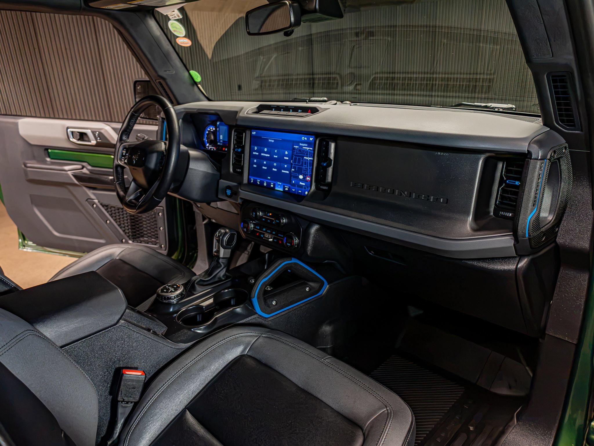 Used 2024 Ford Bronco Black Diamond w/ Sasquatch Package AWD/4WD image 17