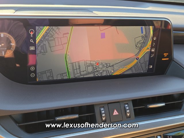 Used 2021 Lexus ES 300h w/ Accessory Package FWD image 26
