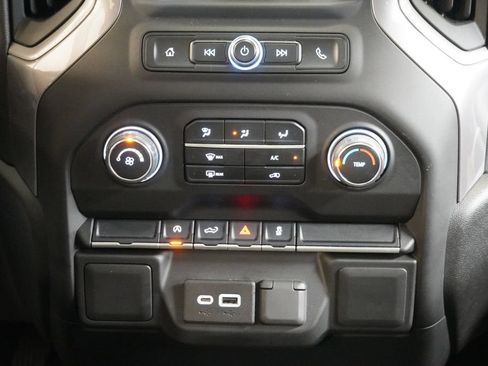 Used 2022 Chevrolet Silverado 1500 Custom AWD/4WD image 20
