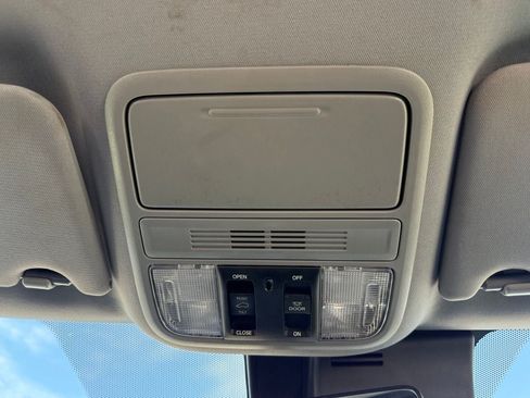 Used 2021 Honda Pilot Special Edition image 19