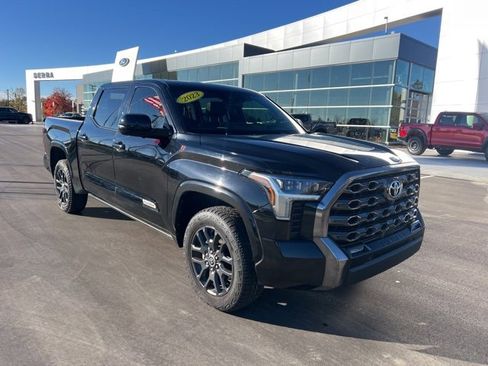 Used 2023 Toyota Tundra Platinum image 3