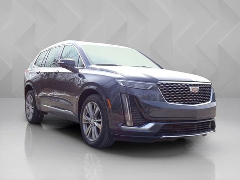 Certified 2023 Cadillac XT6 Premium Luxury image 4
