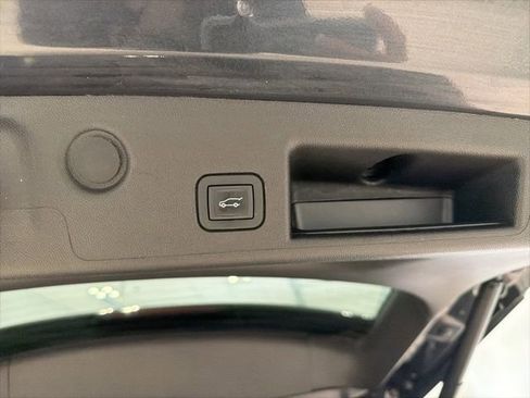 Certified 2023 Chevrolet Equinox LT image 10