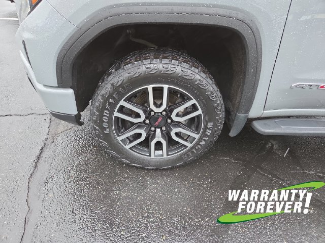 Used 2024 GMC Sierra 1500 AT4 w/ Technology Package AWD/4WD image 19