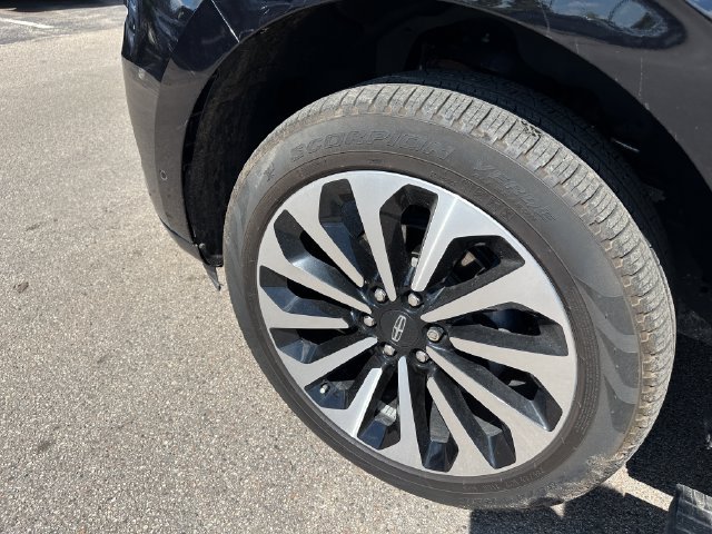 Used 2022 Lincoln Navigator Reserve w/ Equipment Group 201A AWD/4WD image 8