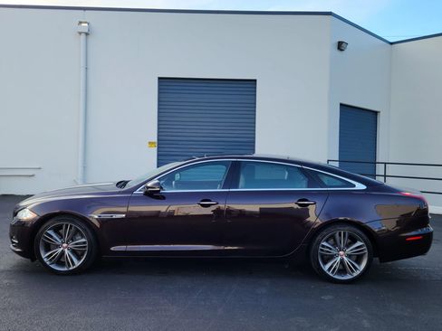 Used 2011 Jaguar XJ L Supersport image 2