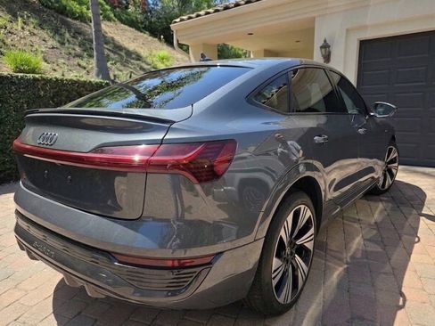 Used 2024 Audi Q8 e-tron Prestige w/ Prestige Package AWD/4WD image 3