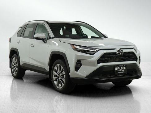Used 2025 Toyota RAV4 XLE Premium image 7