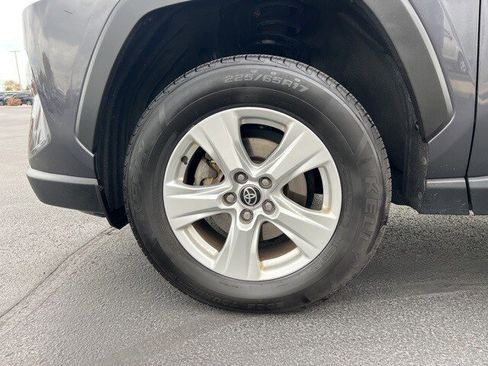 Used 2021 Toyota RAV4 XLE image 14