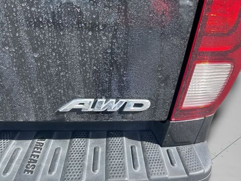 Used 2021 Honda Ridgeline Black Edition image 14