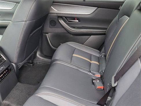 New 2025 MAZDA CX-70 Plug-In Hybrid w/ Premium Plus image 13
