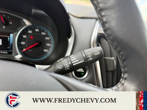 Used 2019 Chevrolet Traverse LT w/ LT Premium Package AWD/4WD image 16