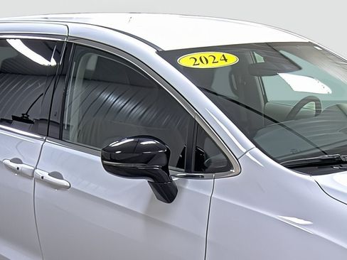 Used 2024 Chrysler Pacifica Touring-L w/ Uconnect Theater Family Group FWD image 15