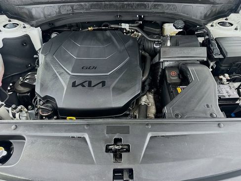 Used 2024 Kia Telluride EX w/ EX Captain's Chair Package image 34