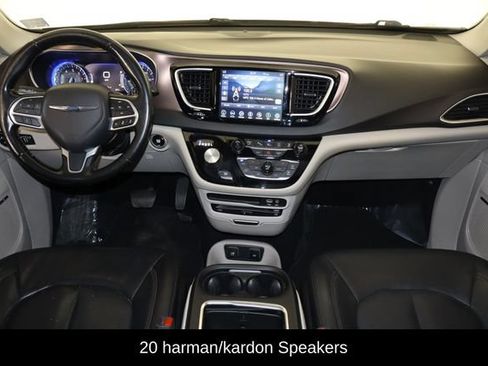 Used 2019 Chrysler Pacifica Touring-L Plus w/ Advanced Safetytec Group FWD image 13